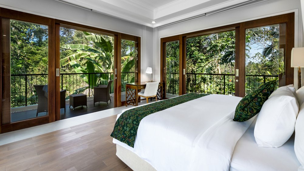 Pala Ubud - Villa Seraya B - Restful master bedroom eclosed by nature